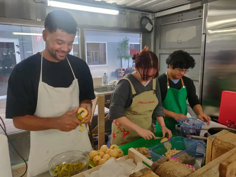 La cuisine de La Coloc à Sons